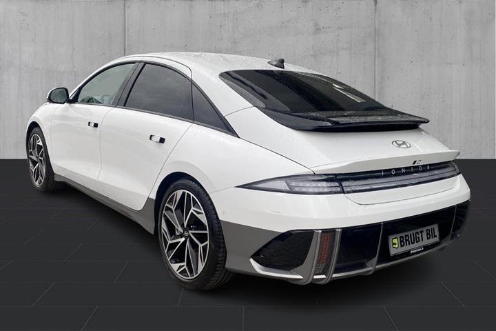 Hvid Hyundai Ioniq 6 fra 2024