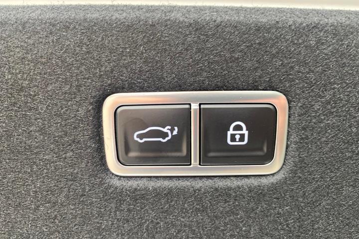 Hvid Hyundai Ioniq 6 fra 2024