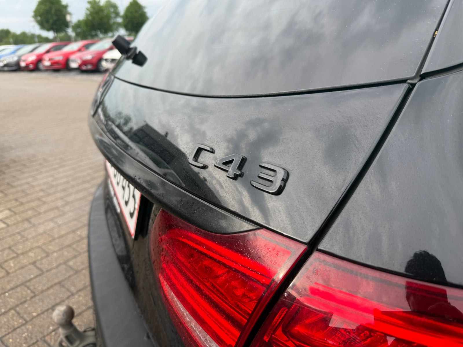 Sort Mercedes C43 fra 2016