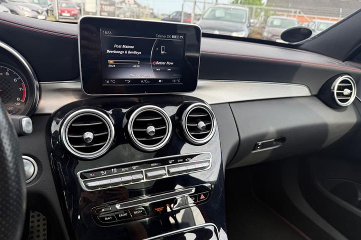 Grå Mercedes C43 fra 2016