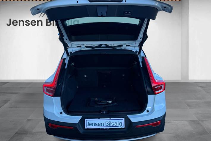 Hvid Volvo XC40 fra 2018