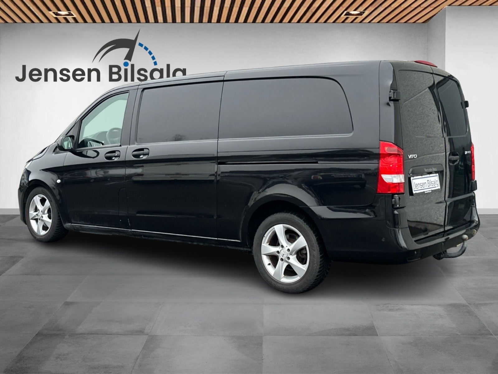 Sort Mercedes Vito 116 fra 2018
