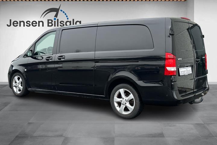 Sort Mercedes Vito 116 fra 2018