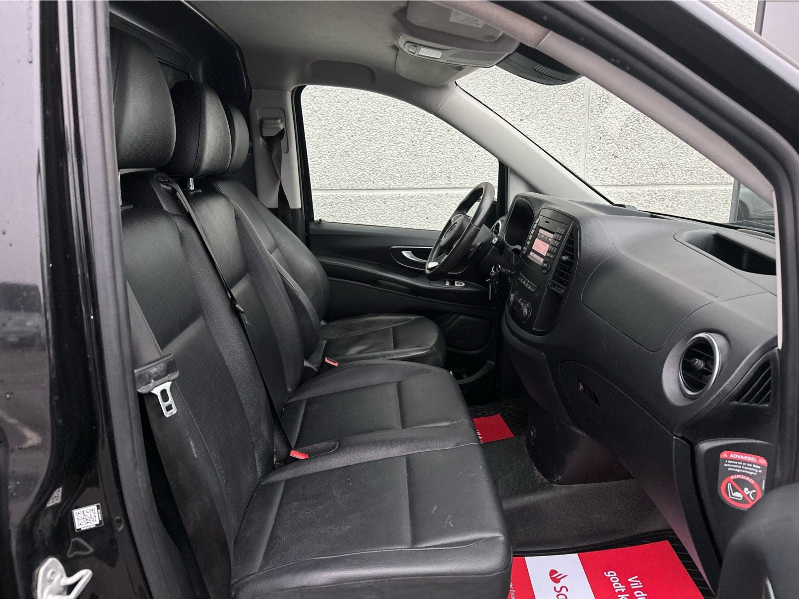 Sort Mercedes Vito 116 fra 2018