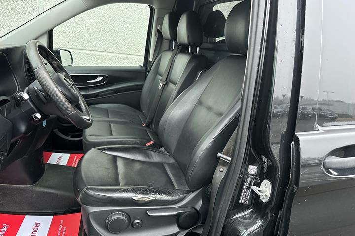 Sort Mercedes Vito 116 fra 2018