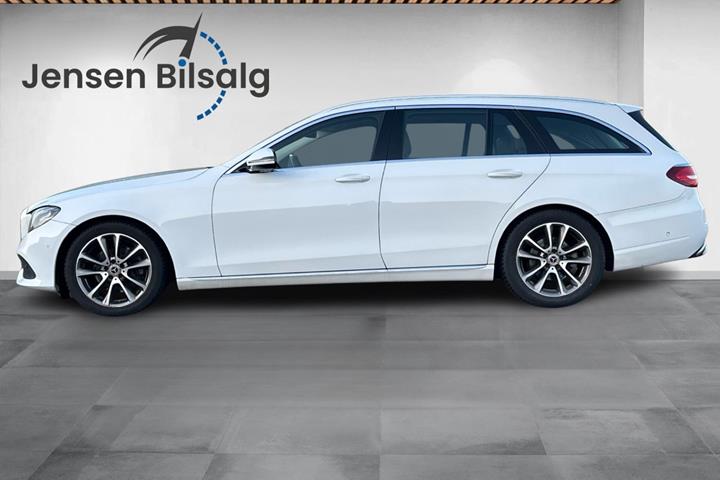 Hvid Mercedes E220 d fra 2017