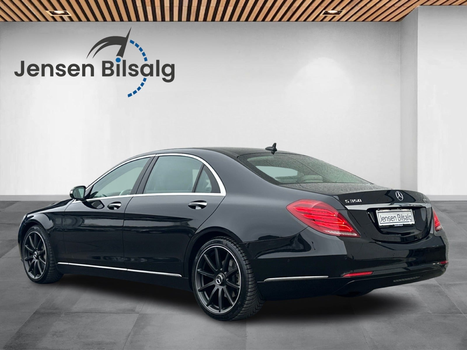 Sort Mercedes S350 fra 2014