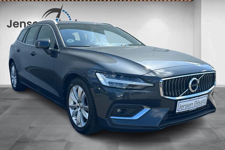 Brun Volvo V60 fra 2020