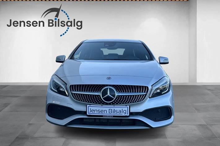 Sort Mercedes A200 fra 2017