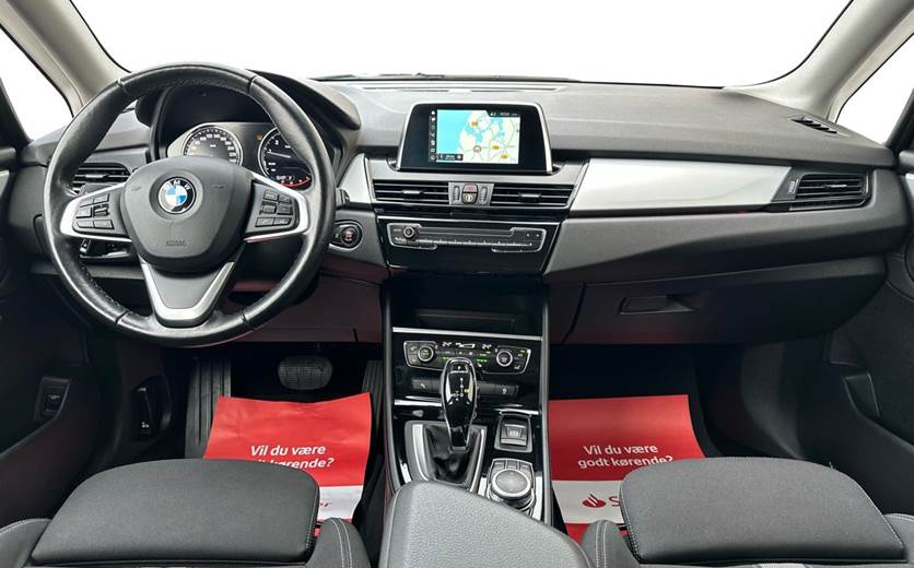 BMW 220i