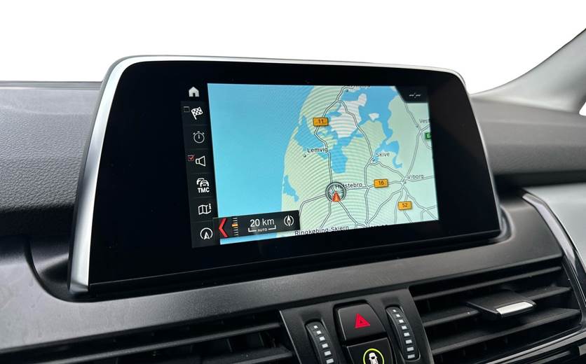 BMW 220i