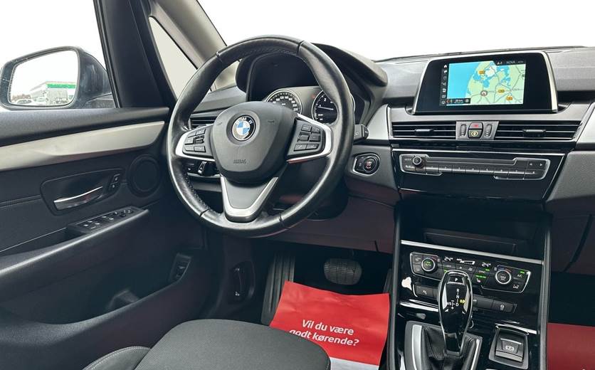 BMW 220i