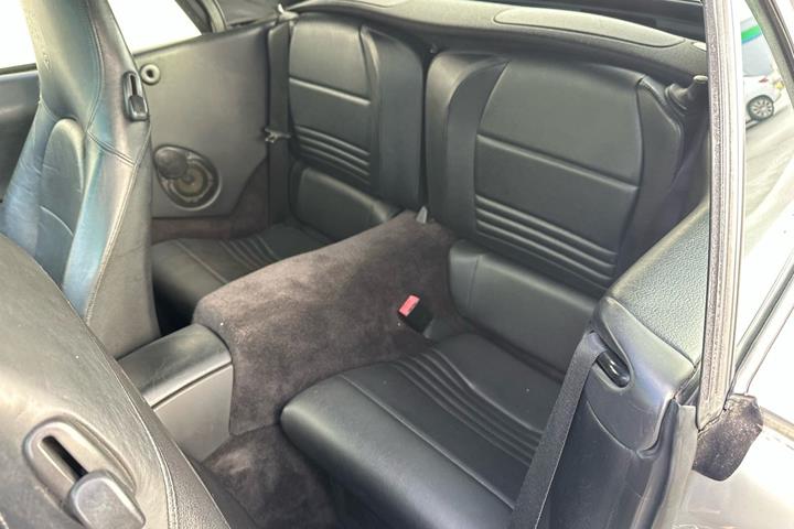Sort Porsche 911 Carrera fra 2003
