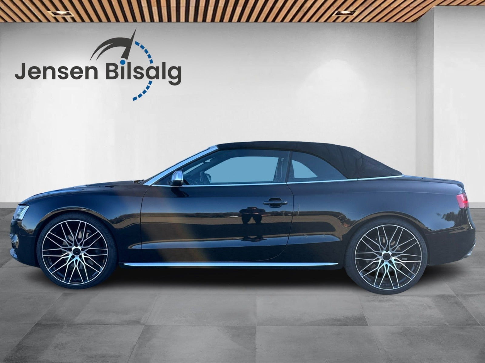 Sort Audi S5 fra 2013