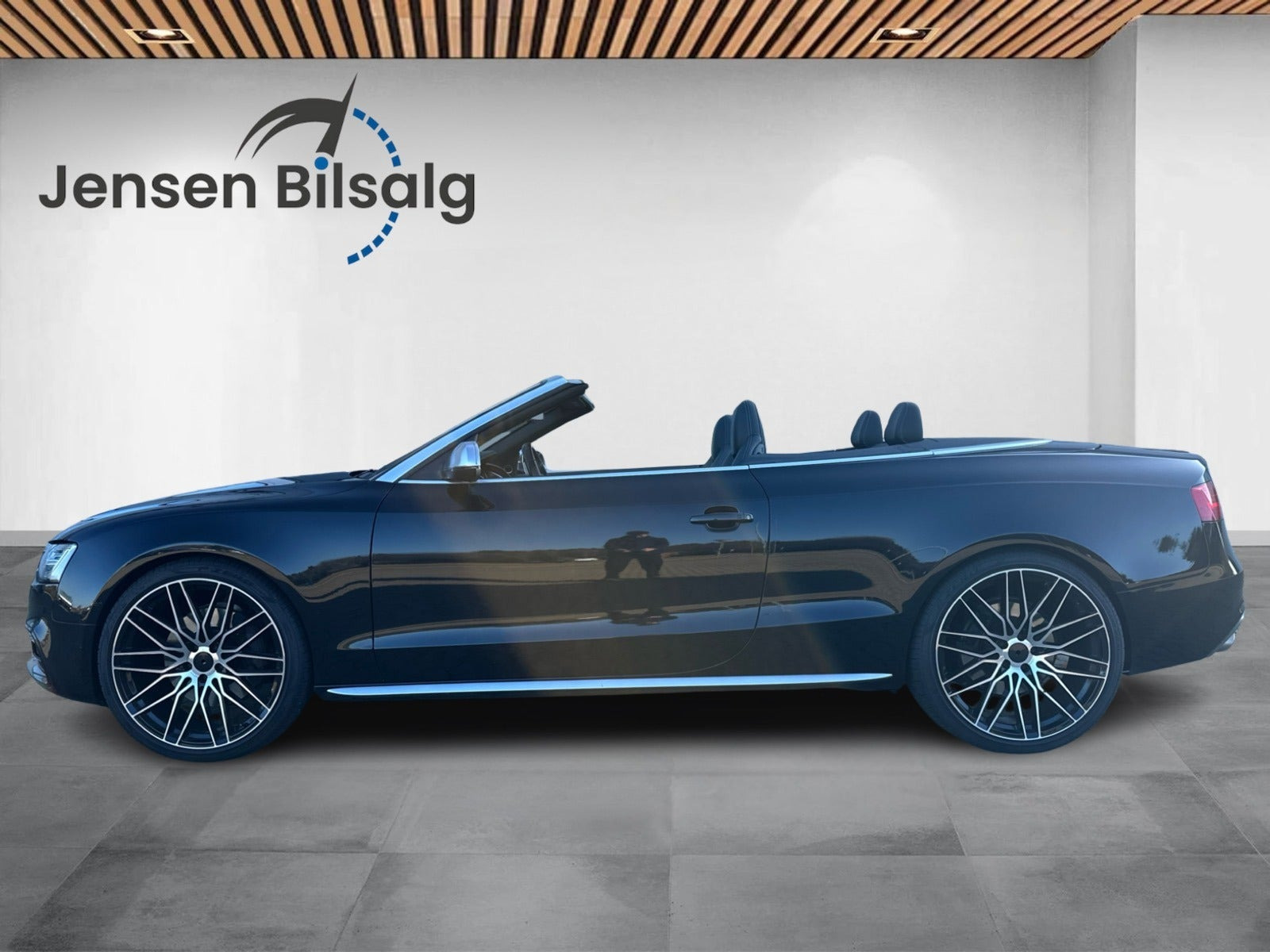 Sort Audi S5 fra 2013
