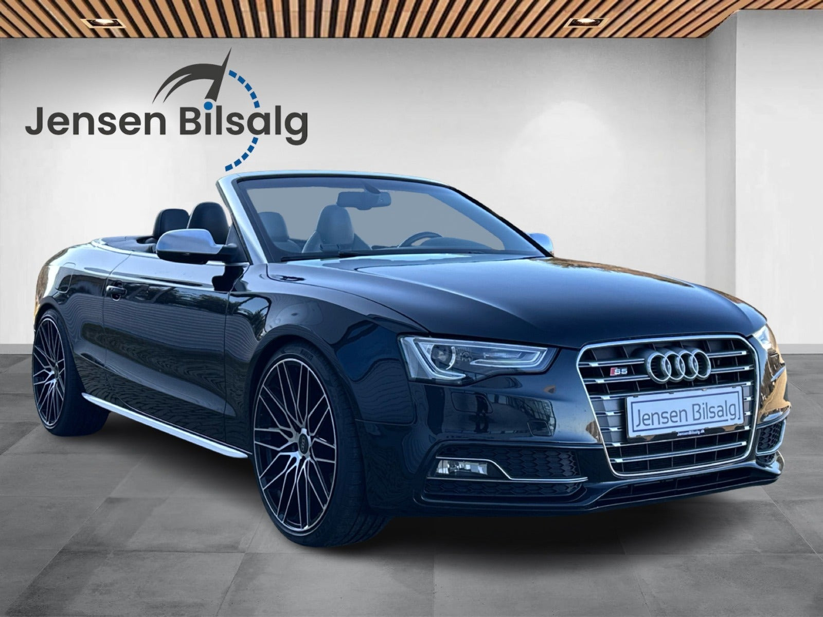 Sort Audi S5 fra 2013