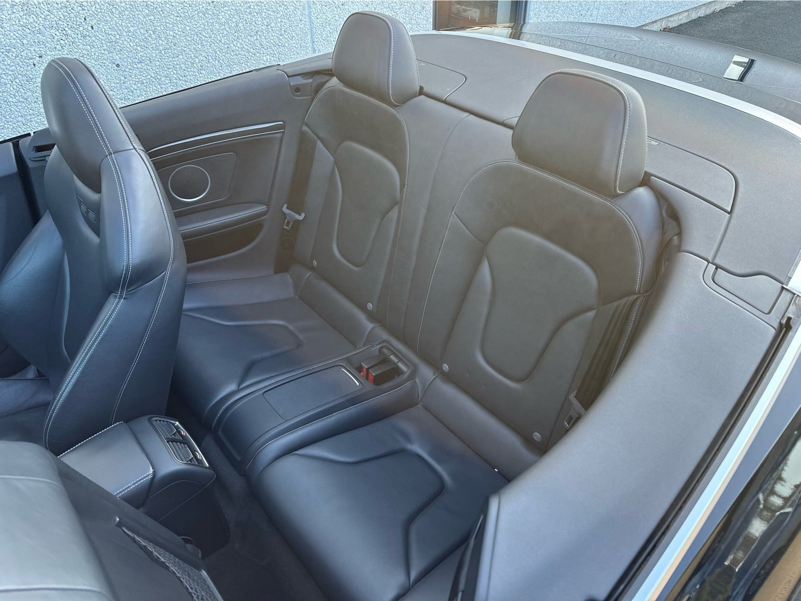 Sort Audi S5 fra 2013