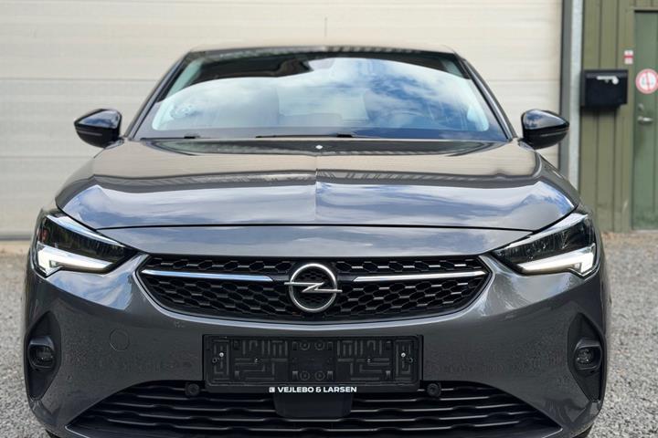 Grå Opel Corsa fra 2020