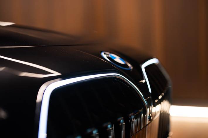 Sort BMW i7 fra 2026