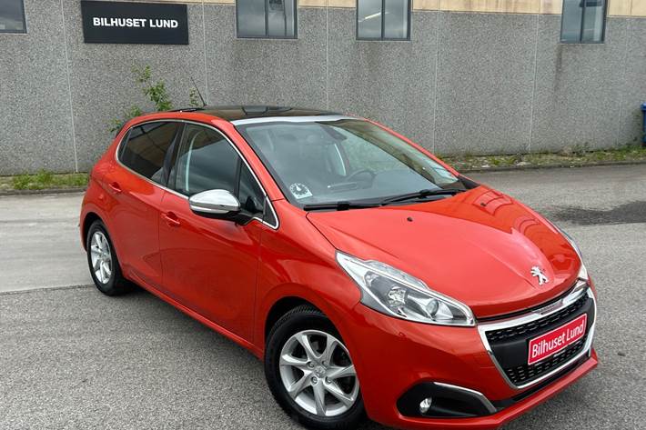 Orange Peugeot 208 fra 2019