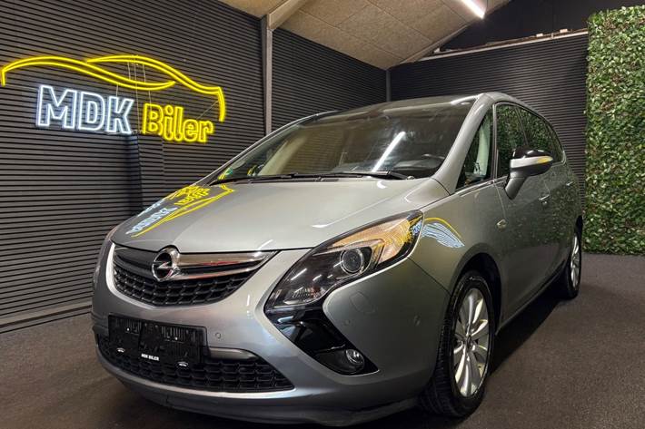 undefined Opel Zafira Tourer fra 2015
