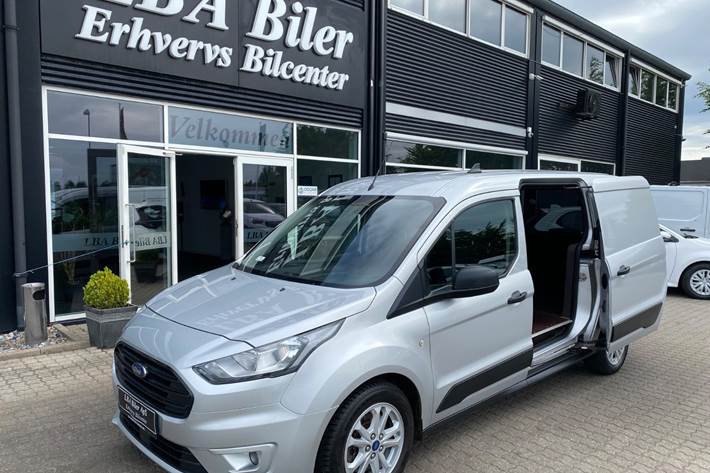 Sølv Ford Transit Connect fra 2021
