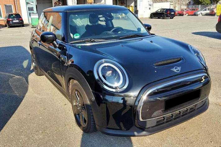 Sort Mini Cooper SE fra 2023