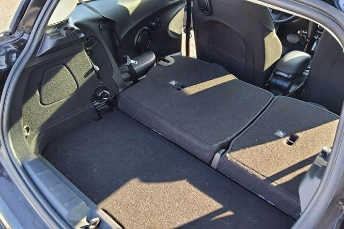 Sort Mini Cooper SE fra 2023