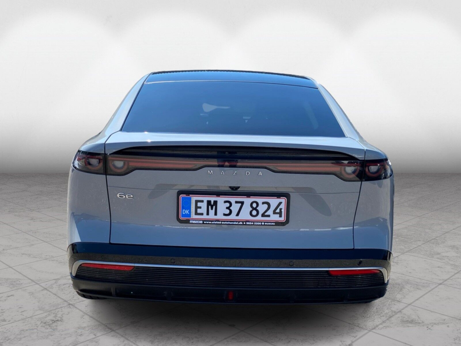 Grå Mazda 6e fra 2025