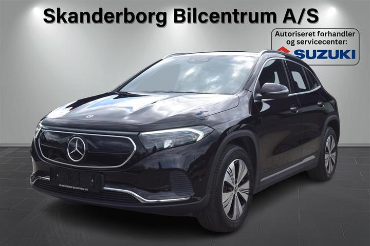 Sort Mercedes EQA 250 fra 2022 set udefra