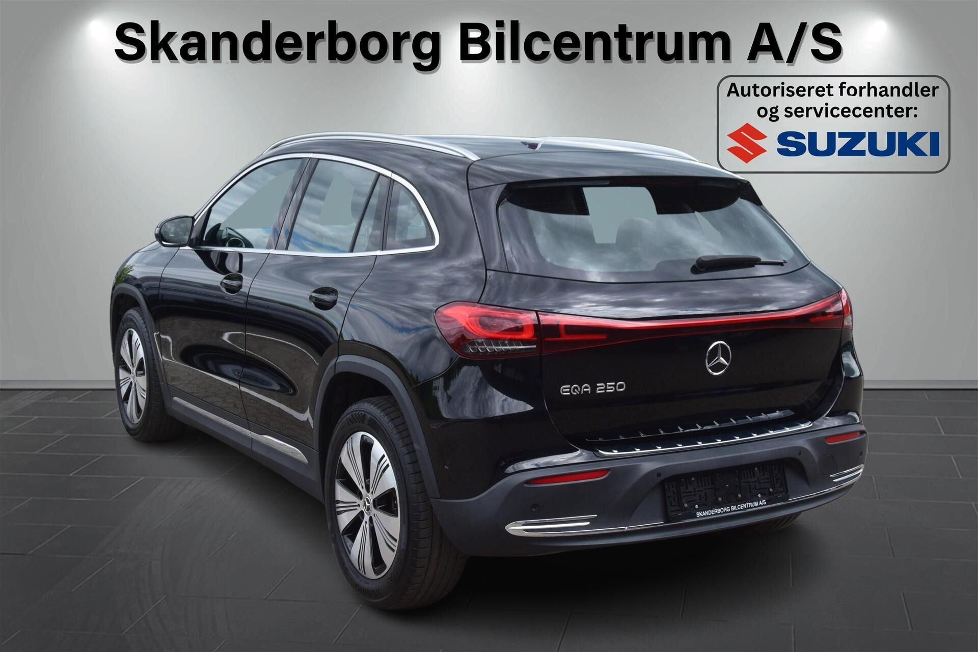 Sort Mercedes EQA 250 fra 2022