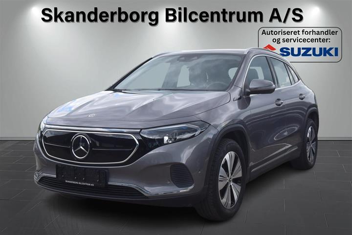 Grå Mercedes EQA 250 fra 2022 set udefra