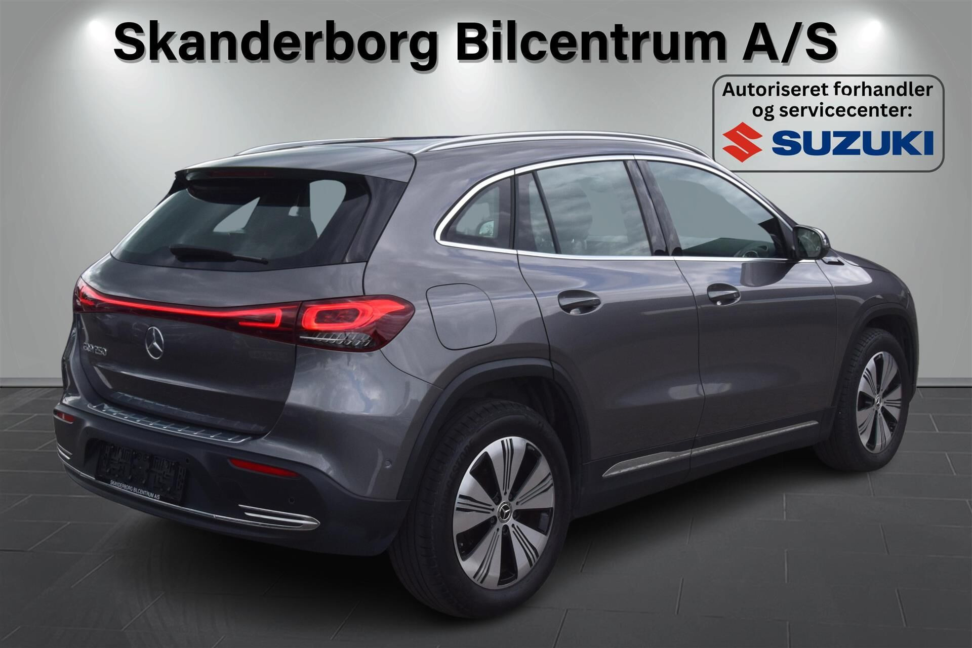 Grå Mercedes EQA 250 fra 2022