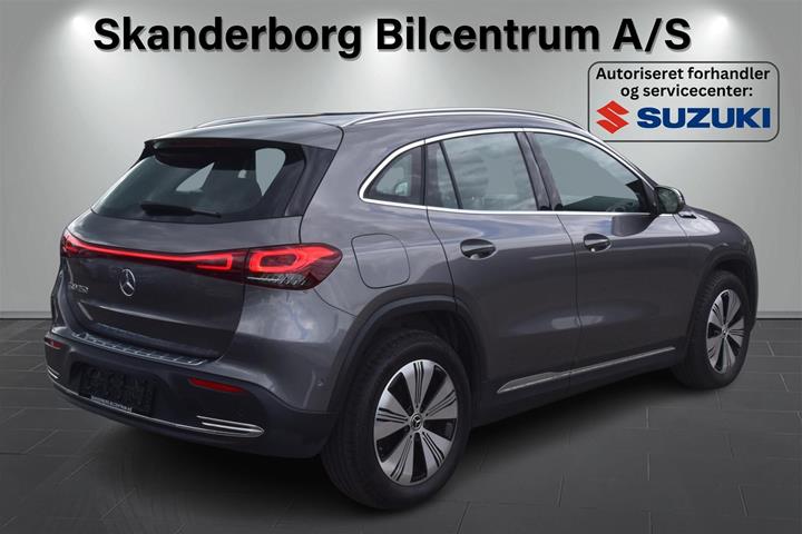Grå Mercedes EQA 250 fra 2022