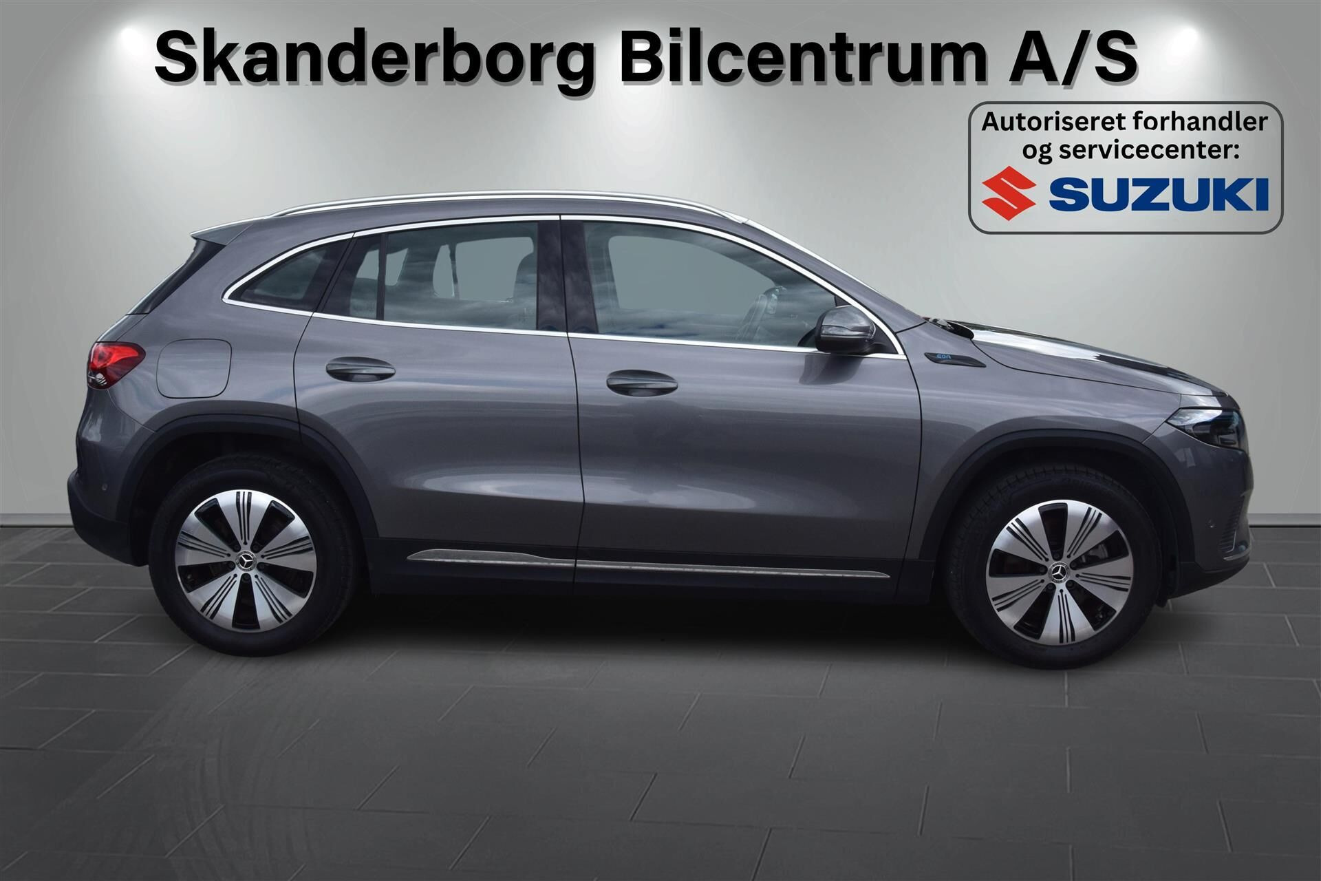 Grå Mercedes EQA 250 fra 2022