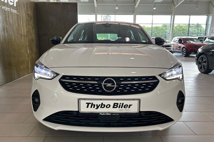 Hvid Opel Corsa-e fra 2023