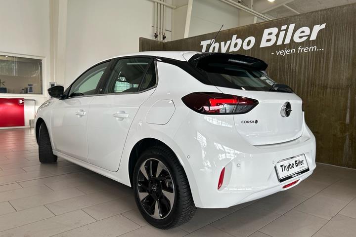 Hvid Opel Corsa-e fra 2023