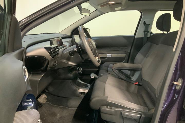 Lilla Citroën C4 Cactus fra 2015