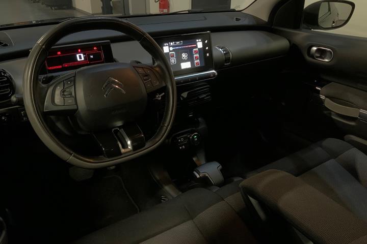 Lilla Citroën C4 Cactus fra 2015