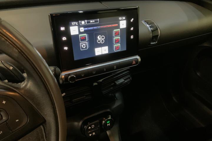 Lilla Citroën C4 Cactus fra 2015
