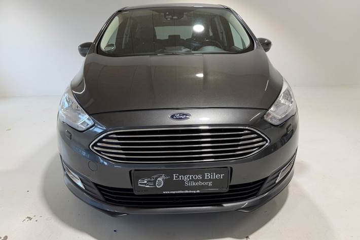 Grå Ford C-MAX fra 2018