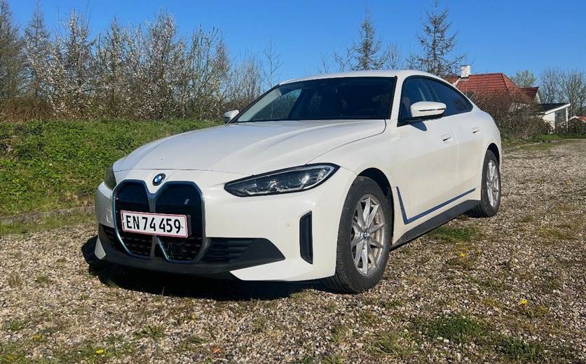 BMW i4 eDrive35 Charged