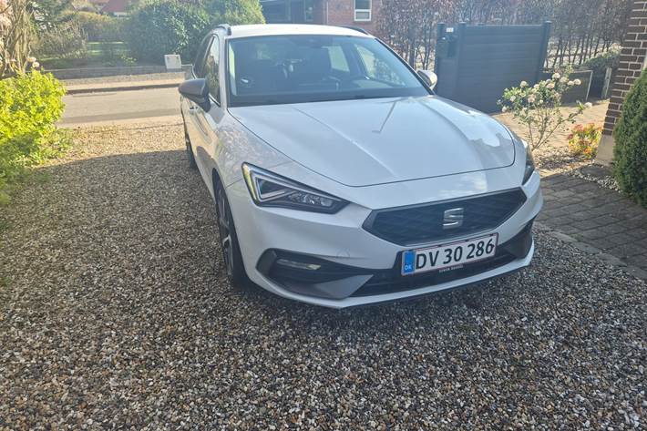 Hvid Seat Leon fra 2021