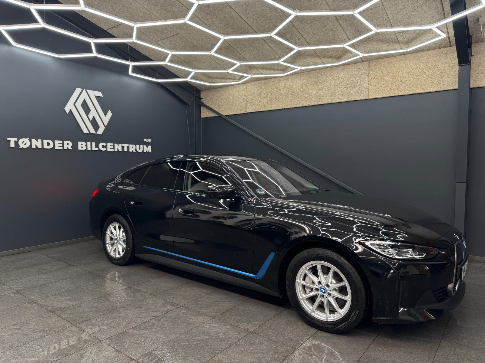Sort BMW i4 fra 2024