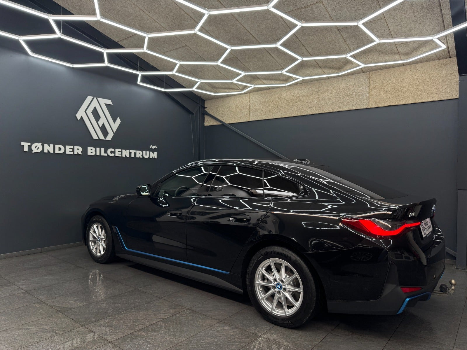 Sort BMW i4 fra 2024