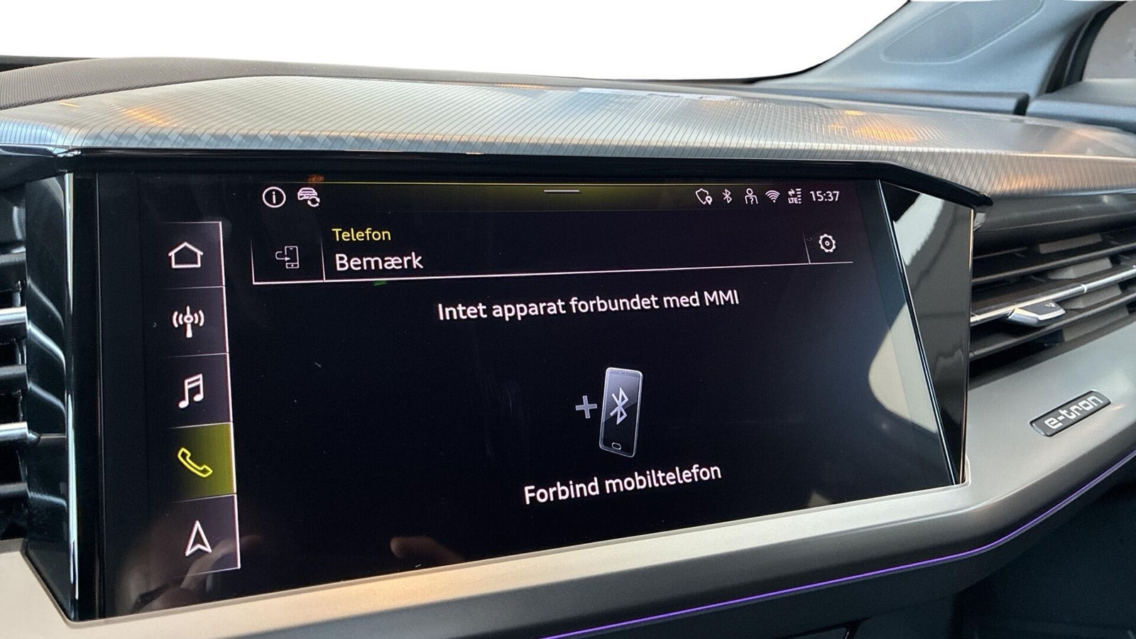 Grå Audi Q4 e-tron fra 2025