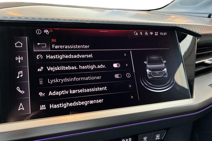 Grå Audi Q4 e-tron fra 2025