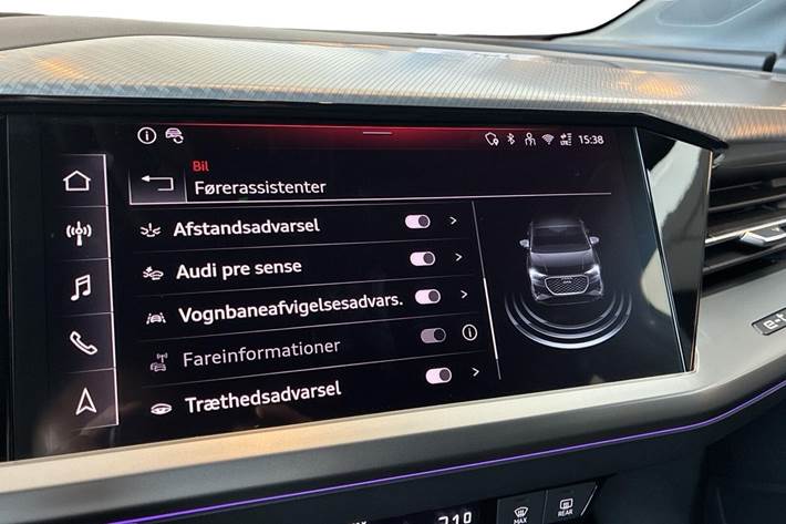 Grå Audi Q4 e-tron fra 2025