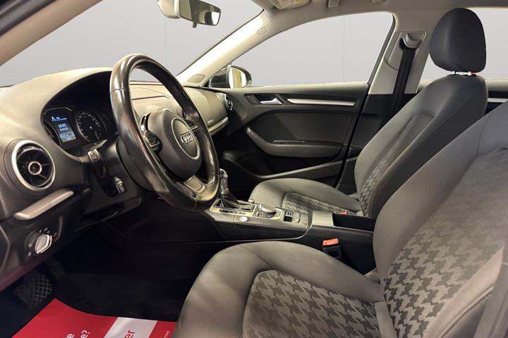 Sort Audi A3 fra 2016