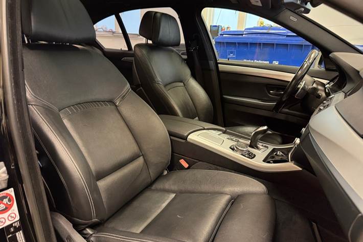 Sort BMW 520d fra 2017